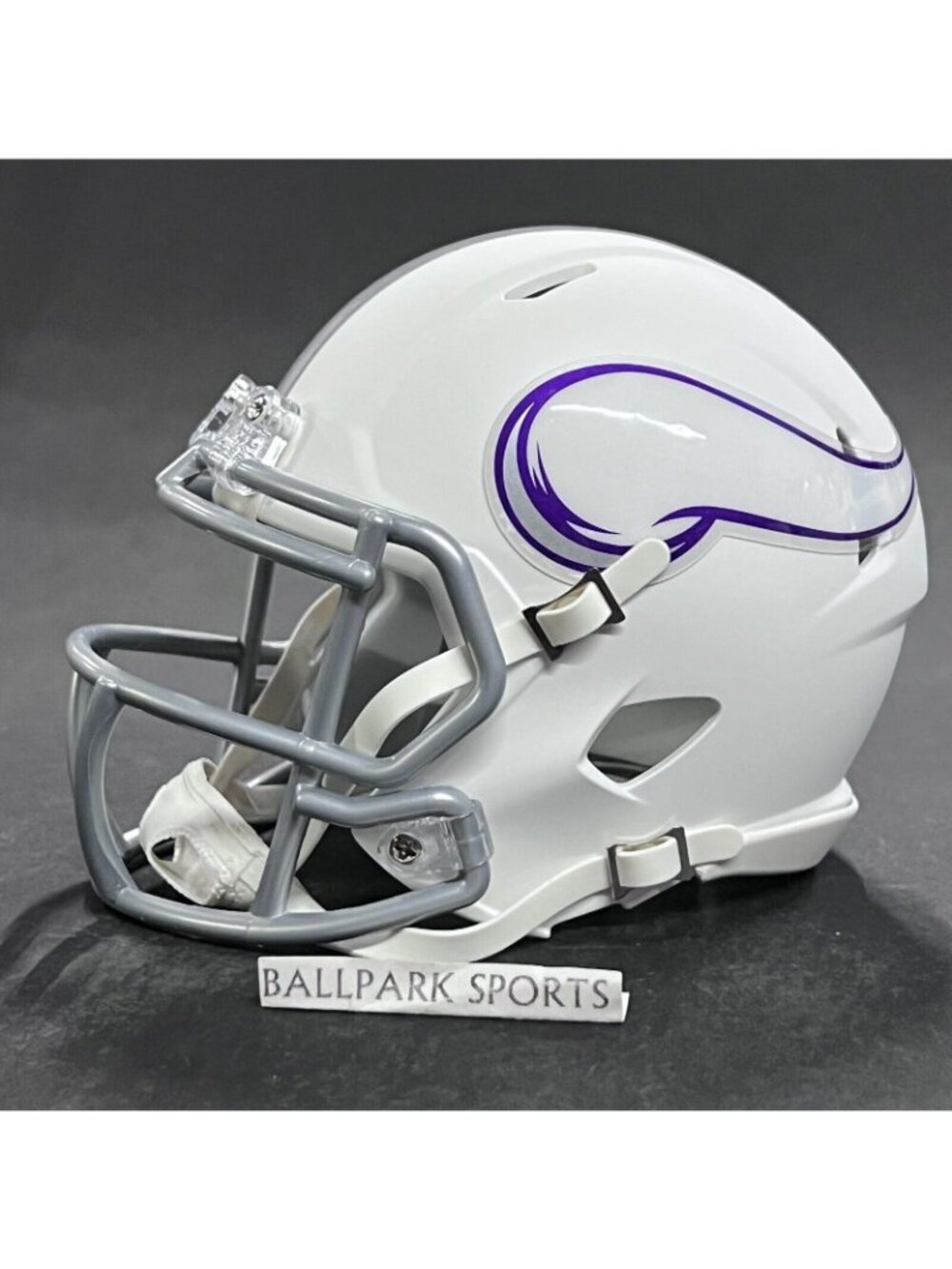 NEW IN BOX Riddell Minnesota Vikings On-Field Alternate Speed Mini Helmet $34.99 - Picture 8 of 14